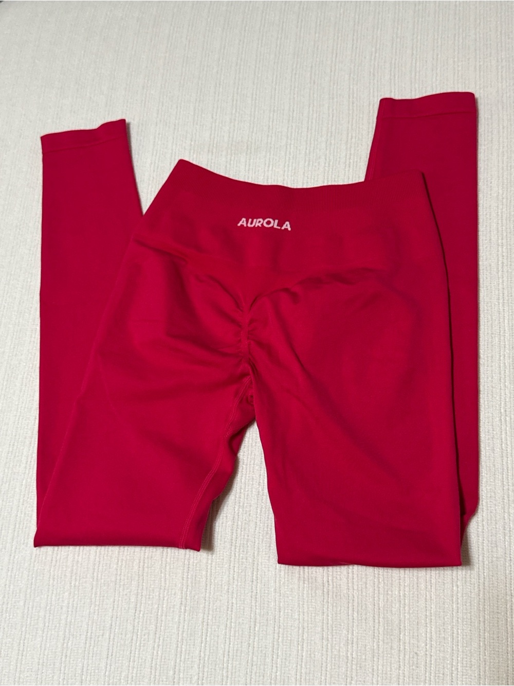 NWOT Aurola Leggings / Hot Pink / Small